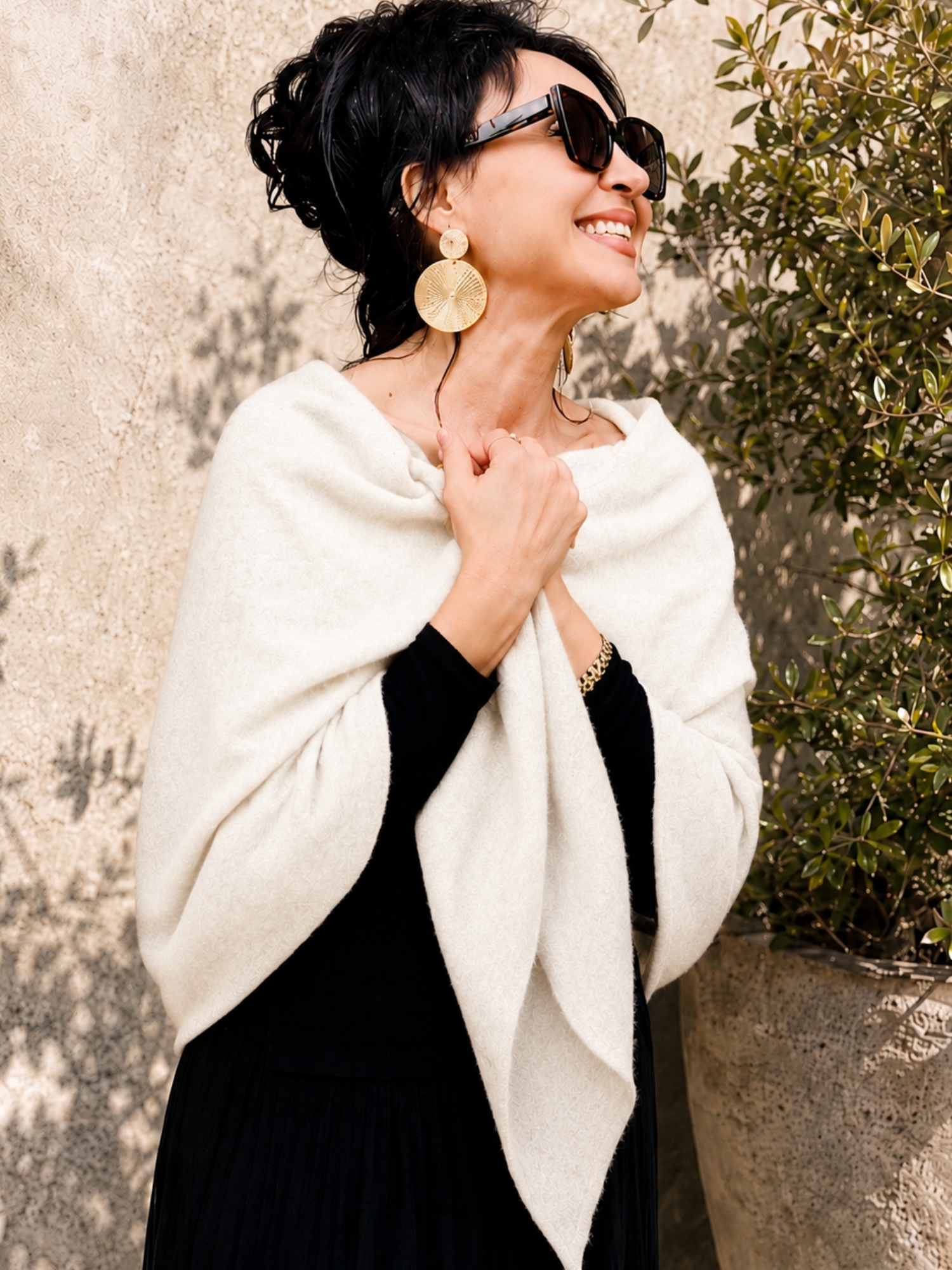 Triangle Wrap-Cream - Image 1